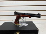 Used Browning Medalist22 LR in display case , barrel weights, missing screw driver tool and key a great addition to any collection - 4 of 10