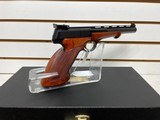 Used Browning Medalist22 LR in display case , barrel weights, missing screw driver tool and key a great addition to any collection - 5 of 10