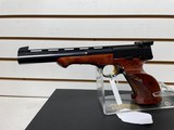 Used Browning Medalist22 LR in display case , barrel weights, missing screw driver tool and key a great addition to any collection - 3 of 10