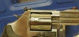 New Smith and Wesson Model 686 357 Magnum 2 1/2" barrel 7 round stainless black rubber grips in hard plastic case with manuals - 15 of 22