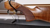 New Browning 725 Sport 12 gauge 30" barrel parallel comb 5 gnarled chokes lock manual choke wrench spare triggers spare sights new condition - 4 of 24