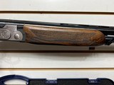 Lightly used Beretta 691 vittori
12 gauge 30" barrel 5 chokes choke wrench lube manual luggage case only fired 300 shells very good condition - 2 of 23