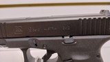New Glock 19 9mm Gen 5 FXD 3 15 round mags , grip adjusters, load assist lock manual carry case new in box - 2 of 18