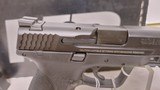 New S&W M&P 40 s&w 4" barrel sku 11762 - 18 of 25