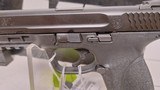 New S&W M&P 40 s&w 4" barrel sku 11762 - 4 of 25