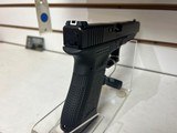used Glock 34 9mm 6.2" competition model barrel 5 mags double stack good condition range bag - 7 of 18