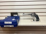 used S&W model 629-5 44 mag stainless 6 1/2" barrel hunting model good condition in hard case with ammo storage reduced again - 2 of 20