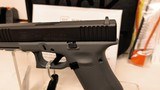 New Glock 17 gen 5 9mm 4" barrel 3 17 round mags load assist tool hard plastic case gray in color new in hard plastic case - 1 of 18