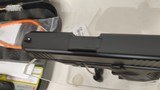 New G26 G5 9MM 10+1 3.46 FS 3-10RD MAGSFRONT SERRATIONS hard plastic case new in box - 8 of 19