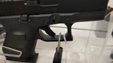 New G26 G5 9MM 10+1 3.46 FS 3-10RD MAGSFRONT SERRATIONS hard plastic case new in box - 14 of 19