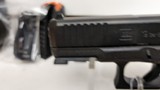 new G19 G5 9MM 15+1 4.0 FS 3-15RD MAGSFRONT SERRATIONS in hard plastic case new in box - 7 of 20