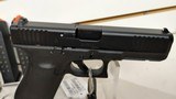 new G17 G5 9MM 17+1 4.49 FS 3-17RD MAGSFRONT SERRATIONS hard plastic case new condition - 14 of 19