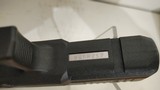 new G17 G5 9MM 17+1 4.49 FS 3-17RD MAGSFRONT SERRATIONS hard plastic case new condition - 18 of 19