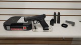 Lightly used G22 G5 40S+W 15+1 4.49 FS 3-15RD MAGSFRONT SERRATIONS in original box 3 mags very good condition - 8 of 24
