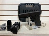 Used Glock 20 10 mm 4 1/2" bbl 3 mags load assist tool original hard plastic case - 1 of 15