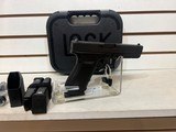 Used Glock 20 10 mm 4 1/2" bbl 3 mags load assist tool original hard plastic case - 8 of 15