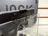 new G26 G5 9MM 10+1 3.46 FS 3-10RD MAGSFRONT SERRATIONS in hard plastic box new condition - 10 of 20