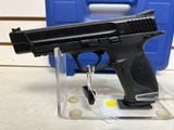 lightly used Smith and Wesson M&P 40 Pro Series Black .40 SW 5-inch 2 15rd mags Fiber Optic Front Sight 022188780321 good condition - 12 of 16