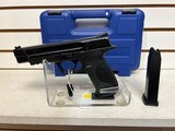 lightly used Smith and Wesson M&P 40 Pro Series Black .40 SW 5-inch 2 15rd mags Fiber Optic Front Sight 022188780321 good condition