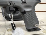 new GLK 19G5 9MM 15RD CONGRY SMOKE new in hard plastic case - 2 of 15