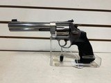 Lightly used S&W 629 - 5 Classic 44 mag6 1/2" bbl 6 shotstainless with black grips good condition - 1 of 13