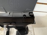 new Sig Sauer P365 XL 9mm 798681663675 new in hard palstic case - 13 of 16