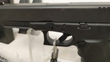 new Glock 21 Gen 4 45 ACP UG2150203 3 mags grip adjusters hard plastic case new - 5 of 20