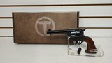 new Taylor's & Co The Gunfighter Smooth/Large Army Grip 555149 new in box