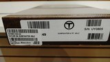 new Taylor's & Co The Gunfighter Smooth/Large Army Grip 555149 new in box - 19 of 22