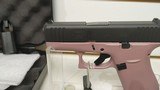 new GLK 43X 9MM 10RD PINK BLK new in hard plastic case - 6 of 18