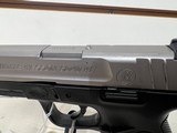 Used Smith & Wesson SD40 VE 2 Mags - 15 of 16