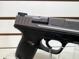 Used Smith & Wesson SD40 VE 2 Mags - 9 of 16