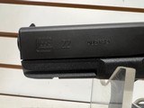 used Glock 22.40 sw4.25" bbl1 10 round mag no box no manuals - 5 of 13
