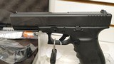 new GLK 21G4 US 45AP PST 13RD FS new in hard plastic case - 6 of 18