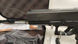 new GLK 21G4 US 45AP PST 13RD FS new in hard plastic case - 7 of 18