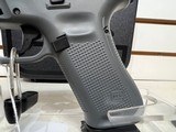 NEW GLK 17G5 17RD CONGRY BLK 9mm - 3 of 16