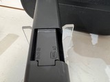 Used Glock 19 9mm 3.80" bbl 2 15 rnd mags load assist tool hard glock case - 8 of 20
