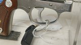 Used Smith And Wesson Model 60 38 spl 1 3/4" bbl good condition - 21 of 21