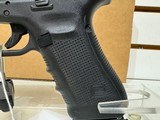 Used police trade inGlock 17, 1 Mag, with box - 2 of 12