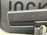 Used Glock 17, 2 Mag, with box - 6 of 13