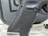 Used Glock 17, 2 Mag, with box - 9 of 13