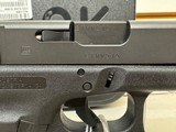Used Gen 3 Glock 19, with Original Box, 2 Mags, Speed Loader - 15 of 17