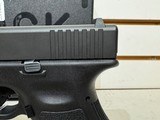 Used Gen 3 Glock 19, with Original Box, 2 Mags, Speed Loader - 4 of 17