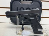 Used Glock 17 9mm Police 4 1/2" bbl 1 mag hard case good condition - 1 of 12