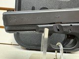 Used Glock 17 9mm Police 4 1/2" bbl 1 mag hard case good condition - 5 of 12