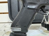 Used Glock 17 9mm Police 4 1/2" bbl 1 mag hard case good condition - 9 of 12