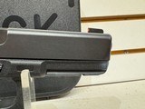 Used Glock 17 9mm Police 4 1/2" bbl 1 mag hard case good condition - 12 of 12