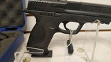 Used Smith & Wesson M&P 2.0 9mm 4 3/4" bbl 2 17 rnd mags hard case grip adjusters good condition - 12 of 13