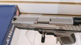 Smith & Wesson SD9 2.0 2-Tone 9mm 13931 new in box - 7 of 18