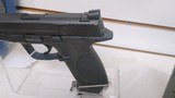 Used Smith & Wesson M&P 40 4" bbl 2 mags lock hard case like new condition - 6 of 18
